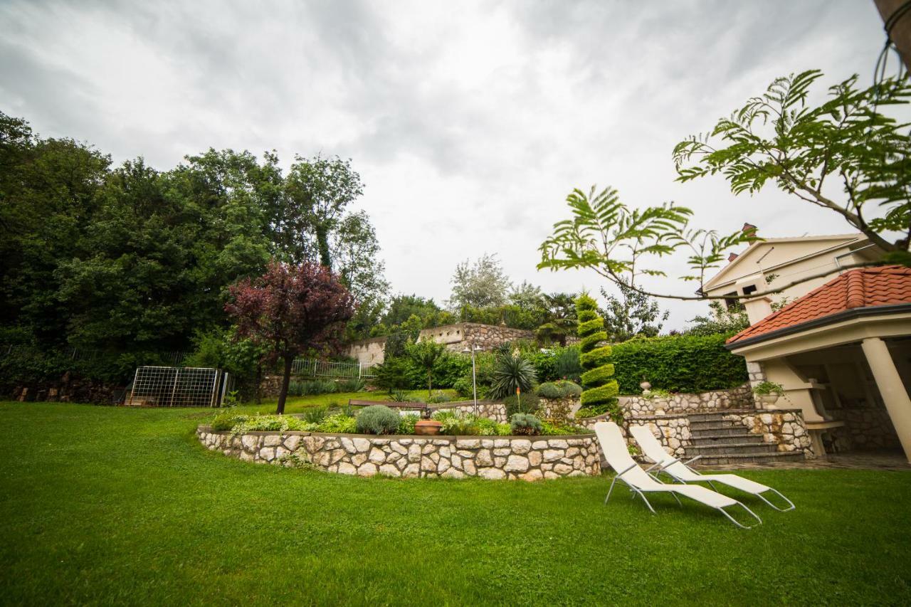 Apartments Villa Majda マトゥリ エクステリア 写真