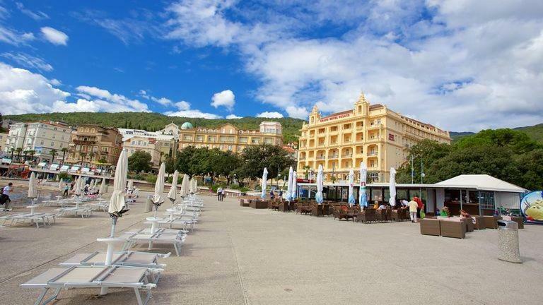 Apartments Villa Majda マトゥリ エクステリア 写真